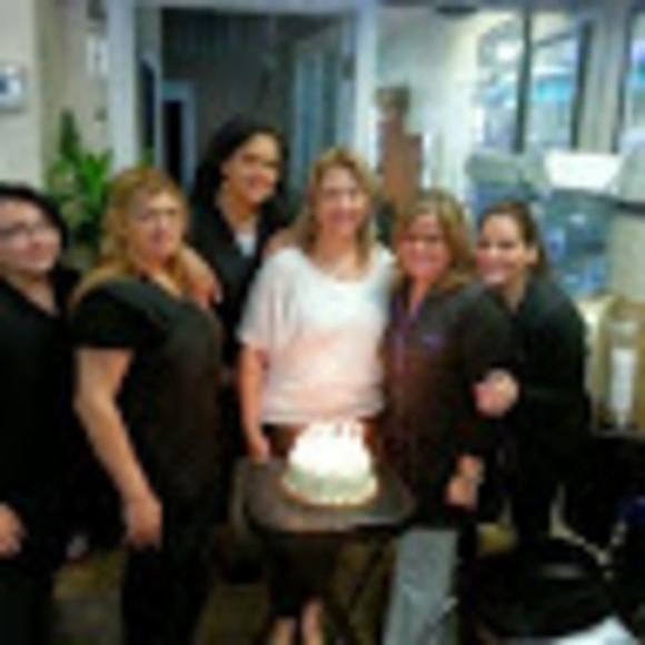 Meet your Posher, Glenda - Picture 1 of 1